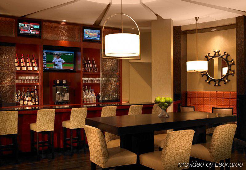 Cincinnati Marriott At Rivercenter 4*