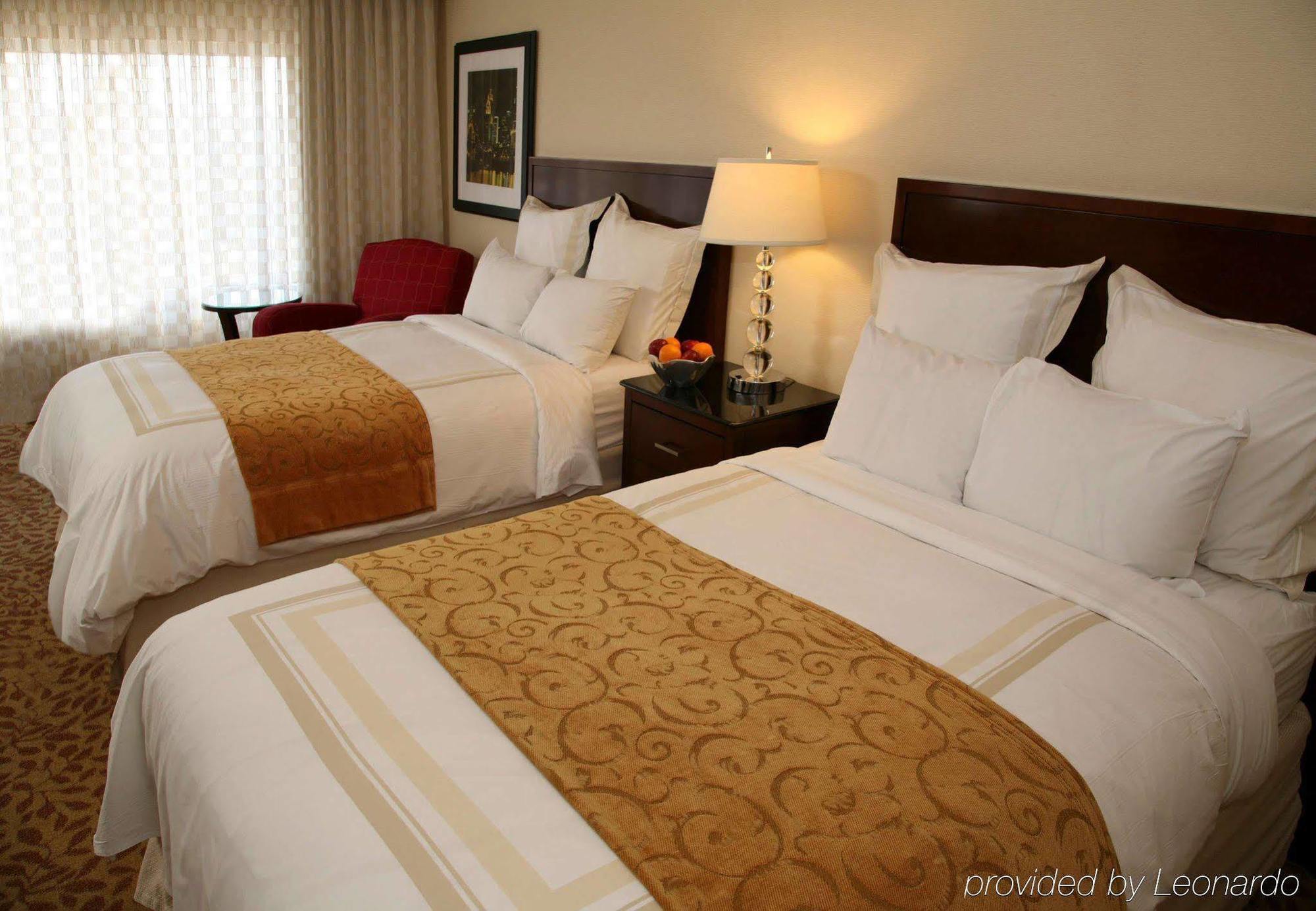 Cincinnati Marriott At Rivercenter Hotel Covington